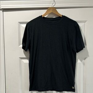 Vuori Men's Black Short Sleeve Tee